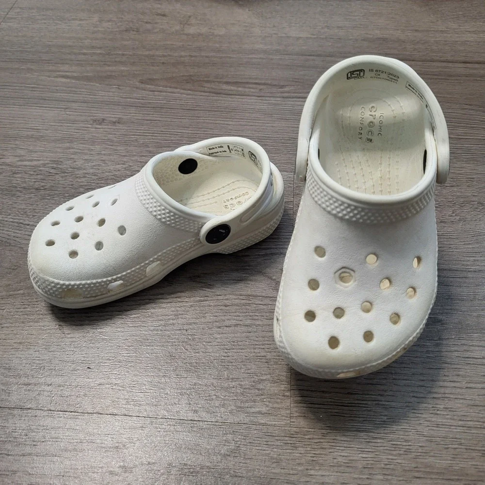 Crocs Classic Clog White Kids Toddler Size C8 Slip On Water Shoes Lightweight